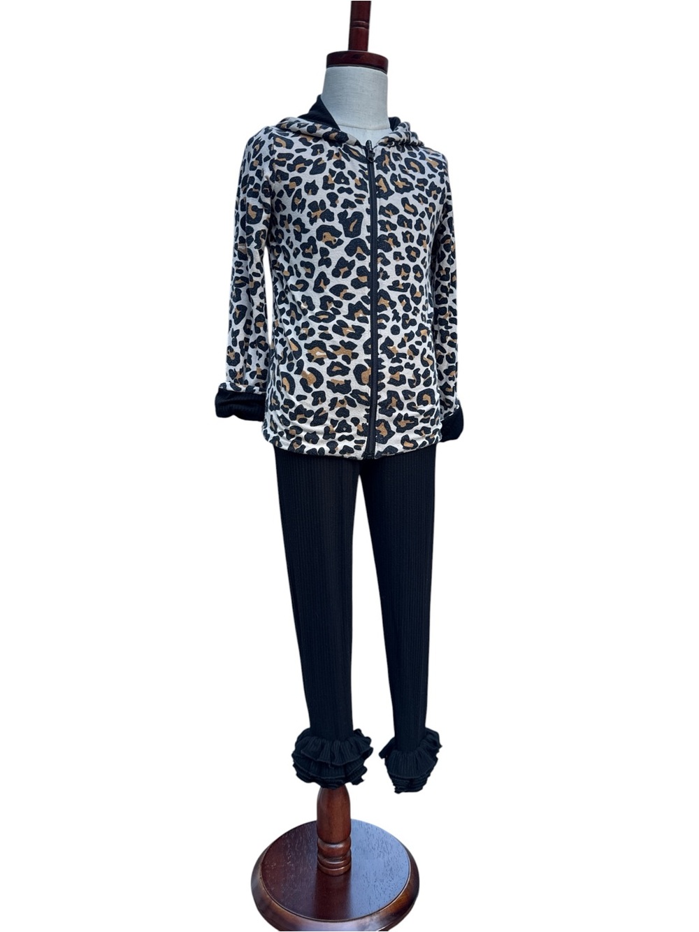 POSH PEANUT Girls Black Leopard Print Tracksuit Set Size 5-6